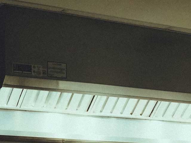 peralatan-dapur-stainless-terkena-matahari-nagamaro